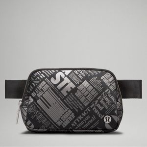 NEW LULULEMON BELT BAG MANIFESTO PRINT